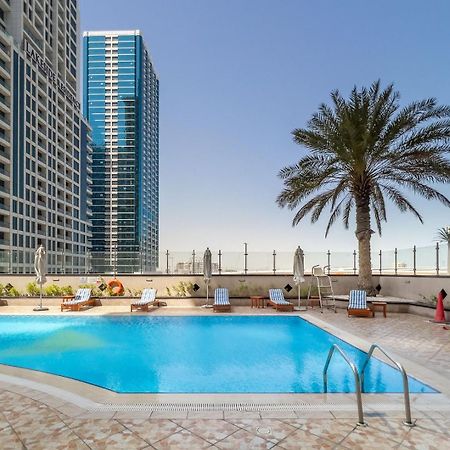 Guestready - Sophisticated Living At Lake View Apartment Dubai Luaran gambar