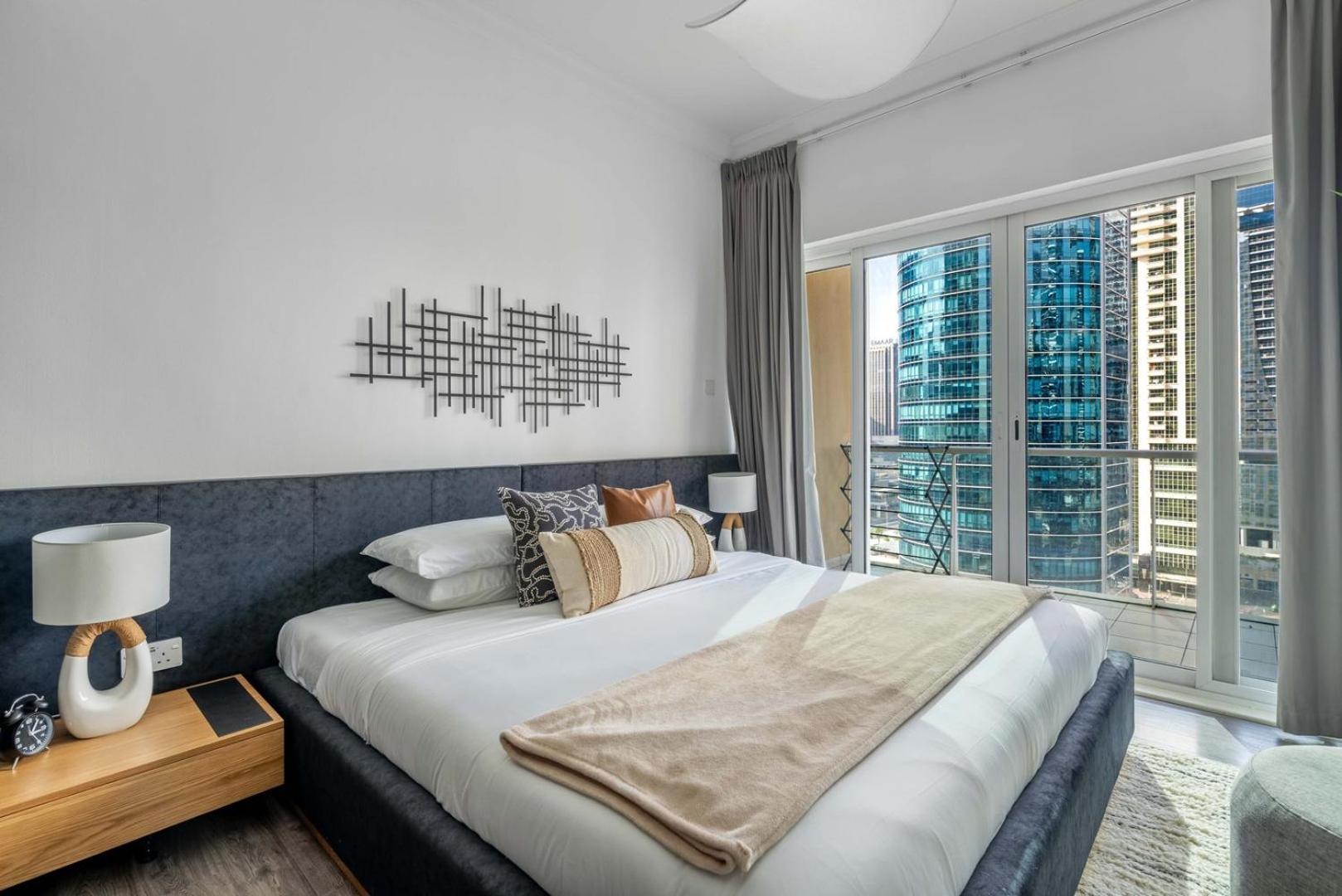 Guestready - Sophisticated Living At Lake View Apartment Dubai Luaran gambar